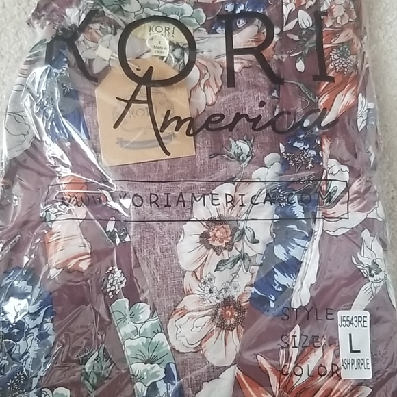 Kimonos - Picture 3 of 3